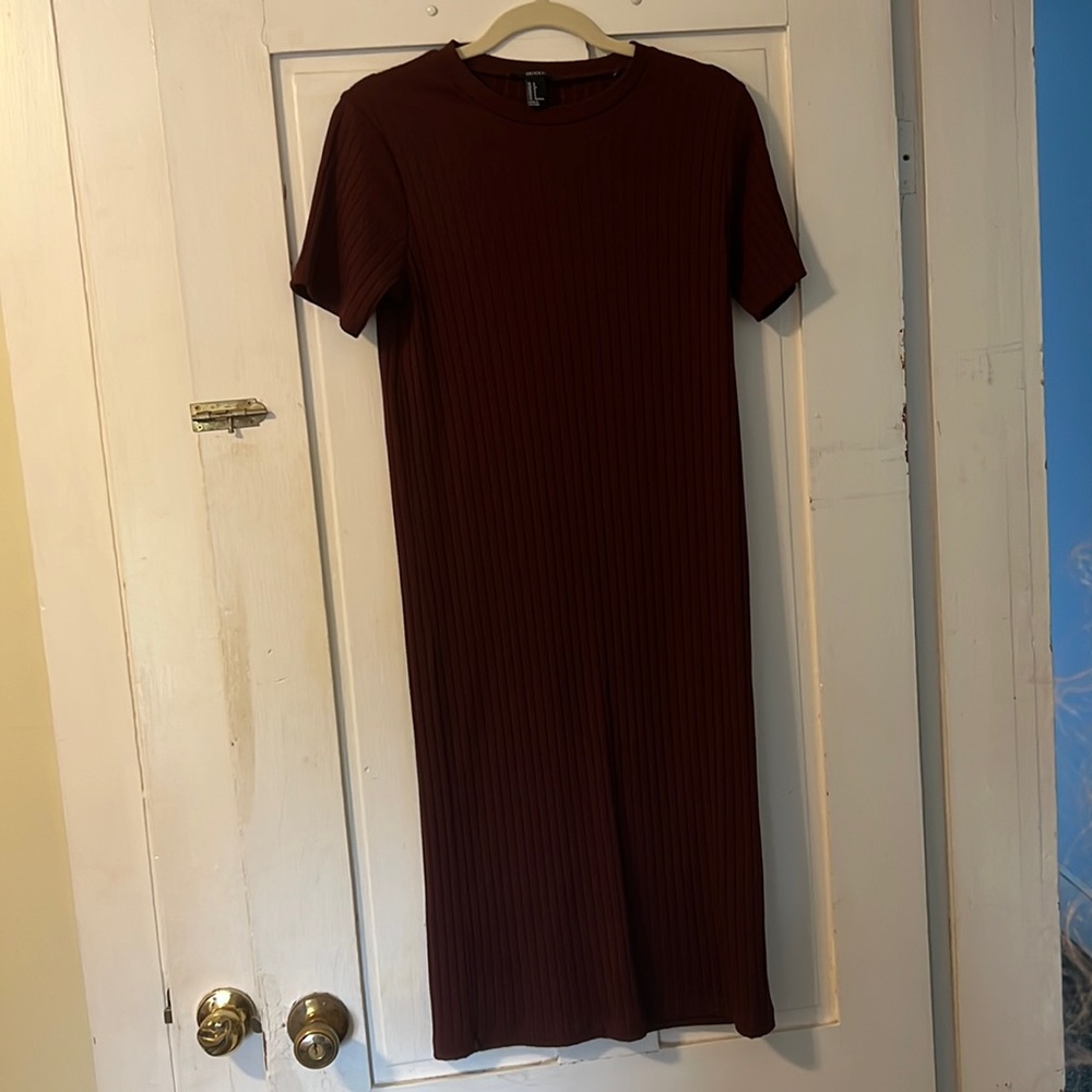 Forever 21 maroon size small ribbed maxi dress